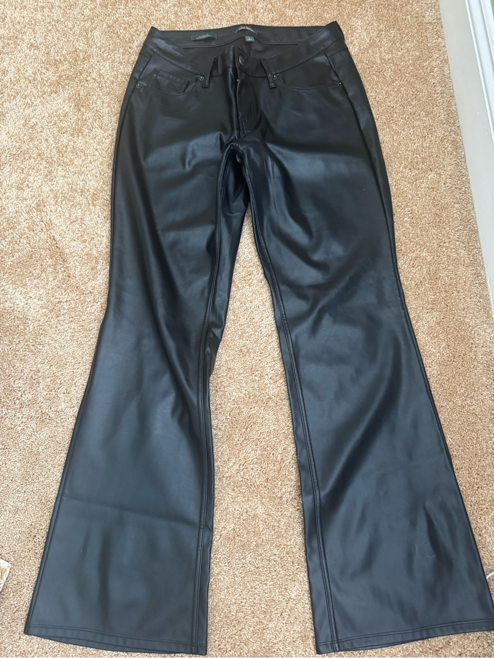 Wild fable Black Faux Leather Flared Women’s Jeans size 6